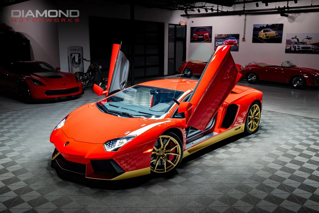 2017 Lamborghini Aventador LP700-4 - Image 3 of 12