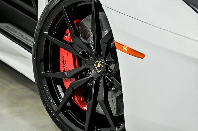 2017 Lamborghini Aventador S LP740-4 - Image 3 of 20