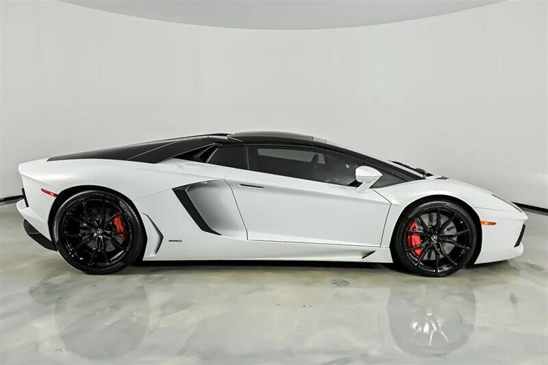 2017 Lamborghini Aventador S LP740-4 - Image 12 of 31