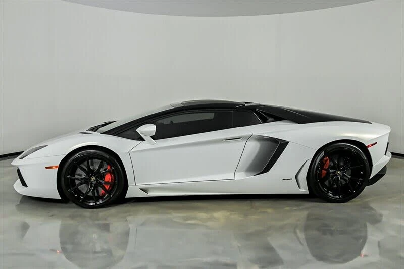 2017 Lamborghini Aventador S LP740-4 - Image 6 of 31