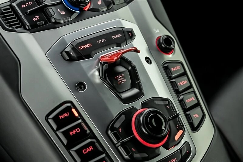 2017 Lamborghini Aventador S LP740-4 - Image 30 of 31