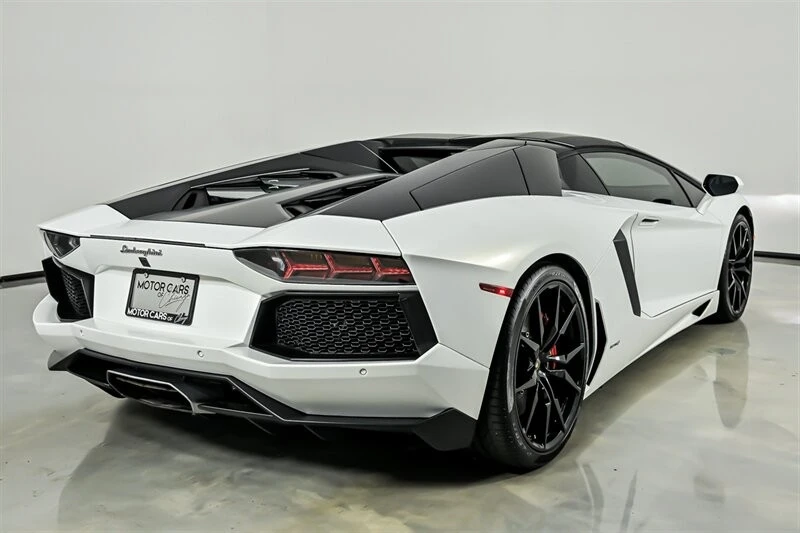 2017 Lamborghini Aventador S LP740-4 - Image 11 of 31