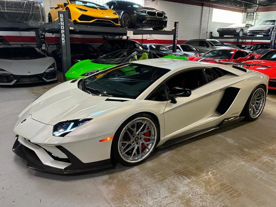2017 Lamborghini Aventador S LP740-4 - Image 18 of 31