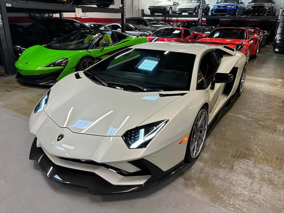 2017 Lamborghini Aventador S LP740-4 - Image 19 of 31