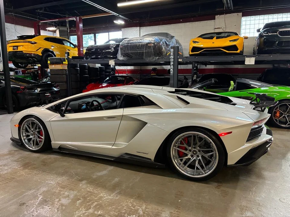 2017 Lamborghini Aventador S LP740-4 - Image 17 of 31