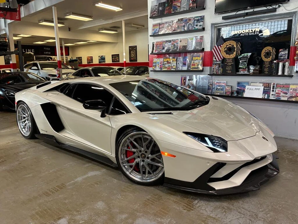 2017 Lamborghini Aventador S LP740-4 - Image 3 of 31
