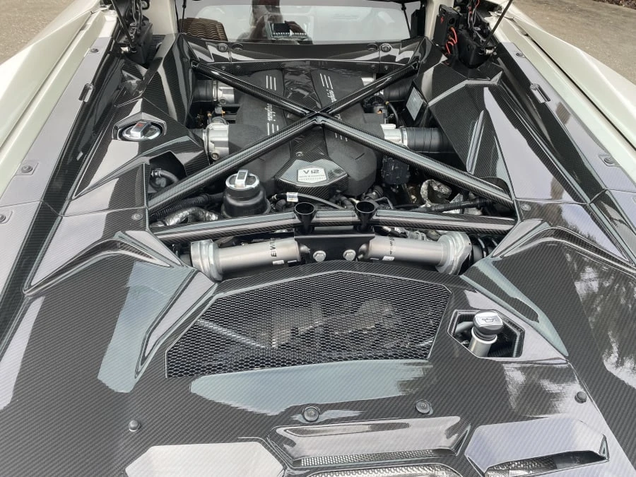 2017 Lamborghini Aventador S LP740-4 - Image 5 of 8