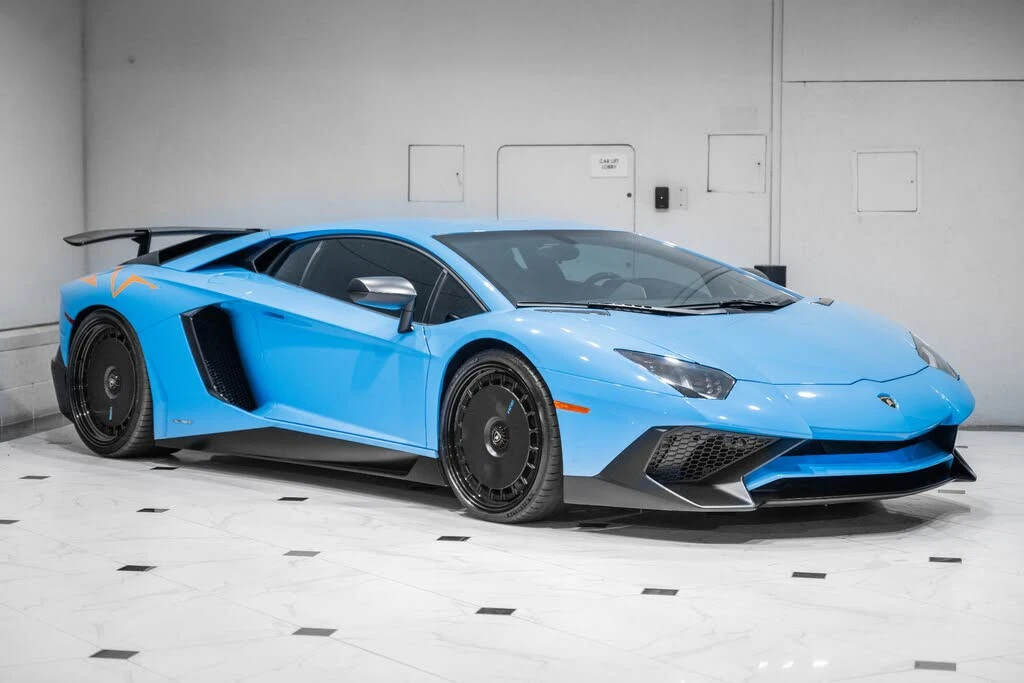 2017 Lamborghini Aventador SuperVeloce LP750-4 - Image 3 of 31