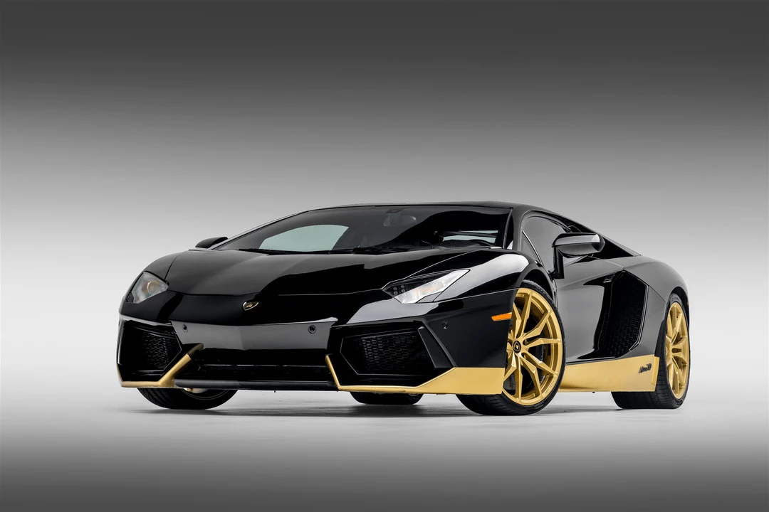 2017 Lamborghini Aventador LP700-4 - Image 5 of 31