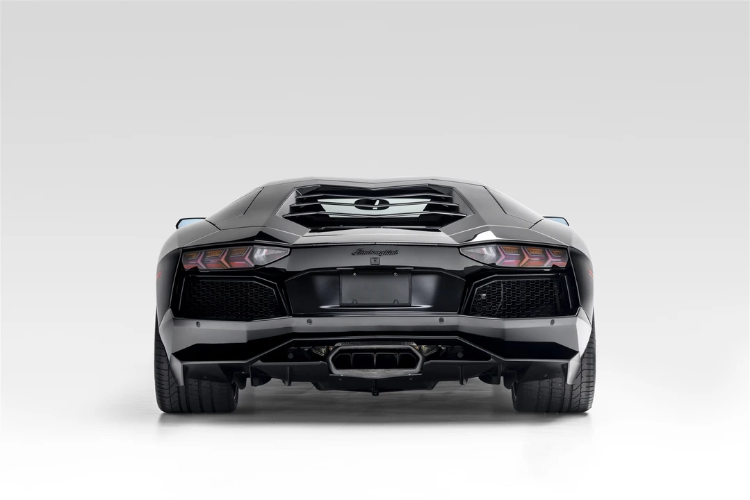 2017 Lamborghini Aventador LP700-4 - Image 20 of 31