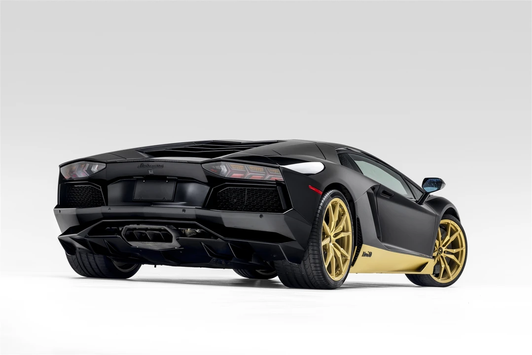 2017 Lamborghini Aventador LP700-4 - Image 22 of 31