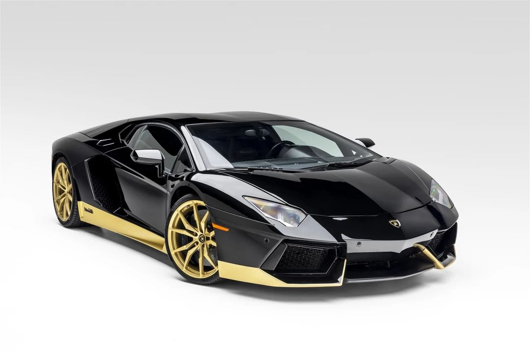 2017 Lamborghini Aventador LP700-4 - Image 30 of 31