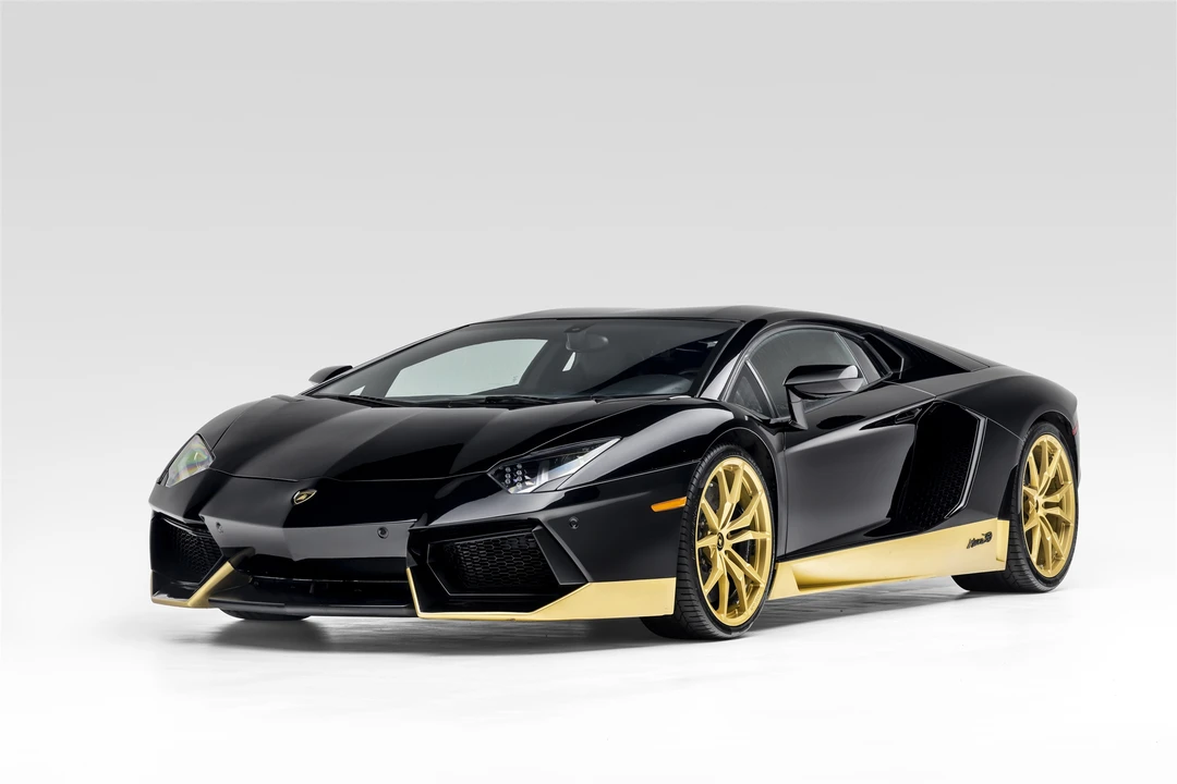 2017 Lamborghini Aventador LP700-4 - Image 15 of 31