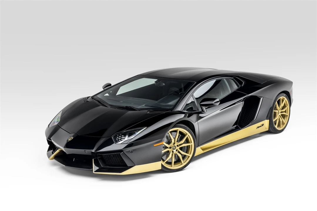 2017 Lamborghini Aventador LP700-4 - Image 10 of 31