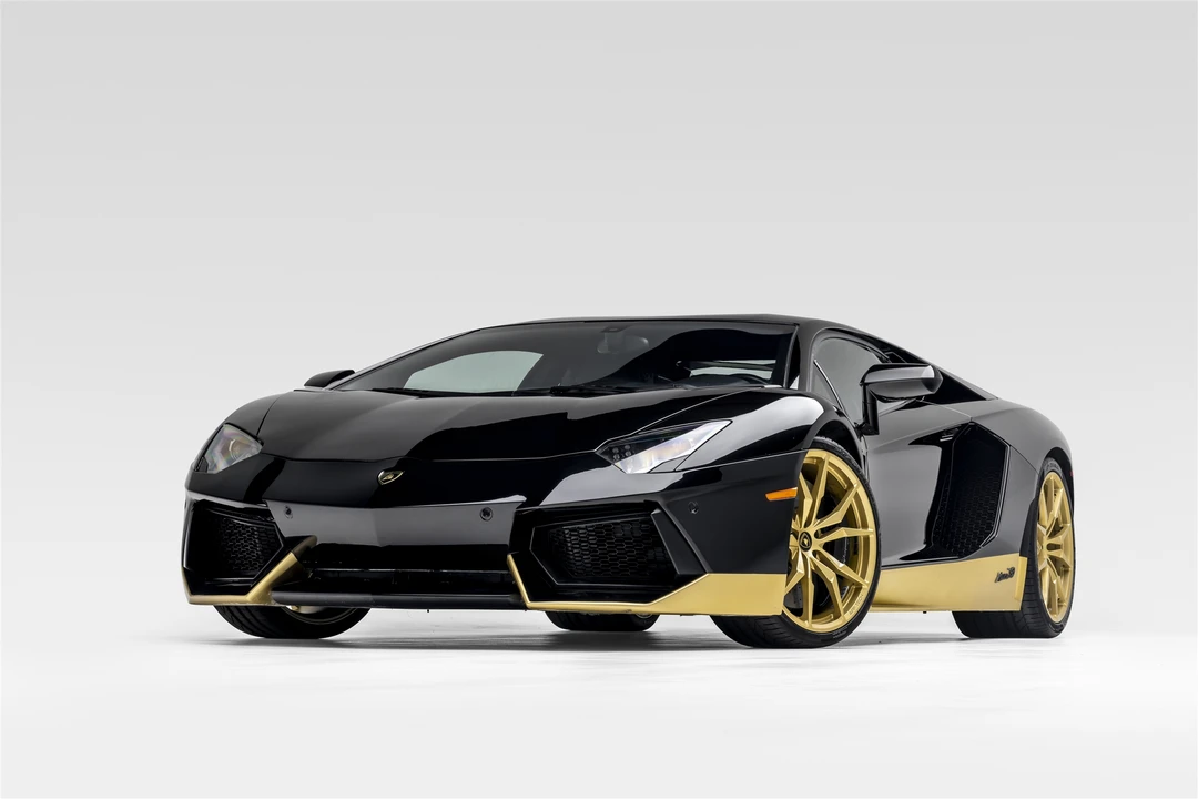 2017 Lamborghini Aventador LP700-4 - Image 11 of 31