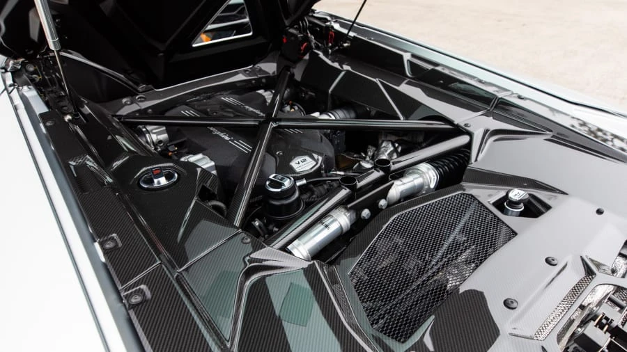 2017 Lamborghini Aventador LP700-4 - Image 6 of 31