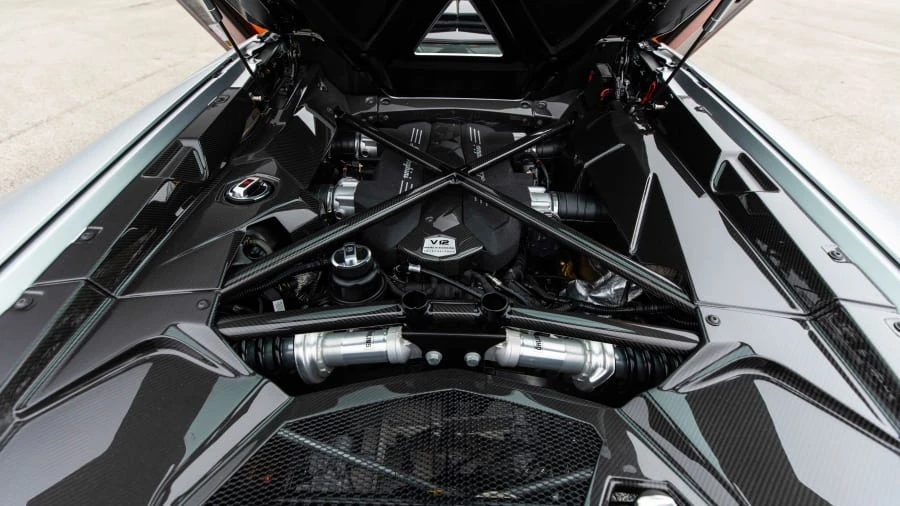 2017 Lamborghini Aventador LP700-4 - Image 19 of 31