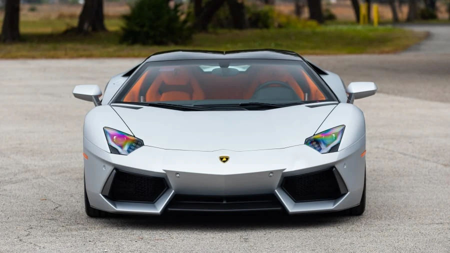 2017 Lamborghini Aventador LP700-4 - Image 24 of 31
