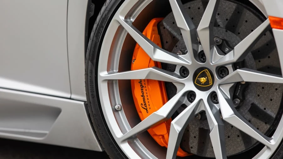 2017 Lamborghini Aventador LP700-4 - Image 29 of 31