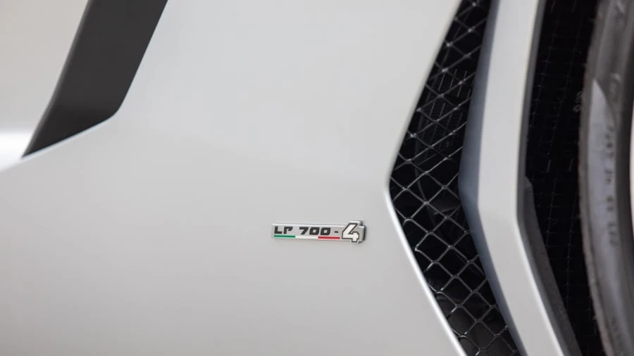 2017 Lamborghini Aventador LP700-4 - Image 30 of 31
