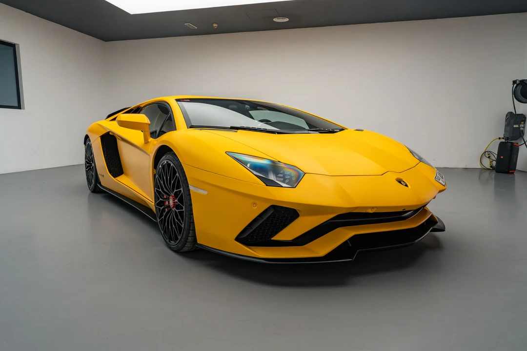 2017 Lamborghini Aventador S LP740-4 - Image 9 of 31