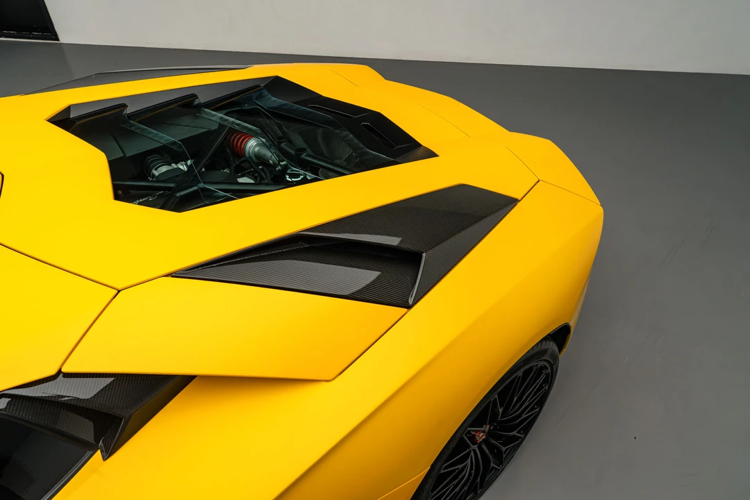 2017 Lamborghini Aventador S LP740-4 - Image 25 of 31
