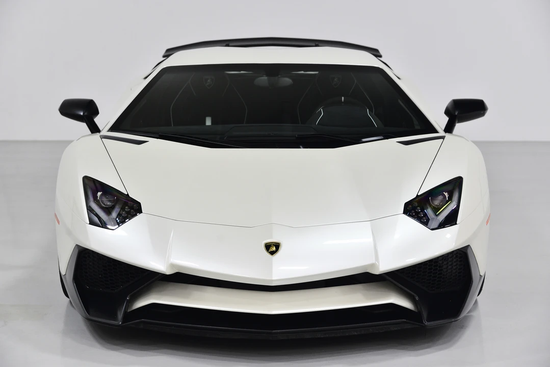 2017 Lamborghini Aventador SuperVeloce LP750-4 - Image 9 of 31