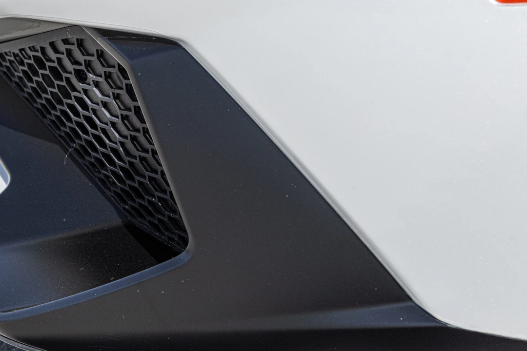 2017 Lamborghini Aventador SuperVeloce LP750-4 - Image 24 of 31