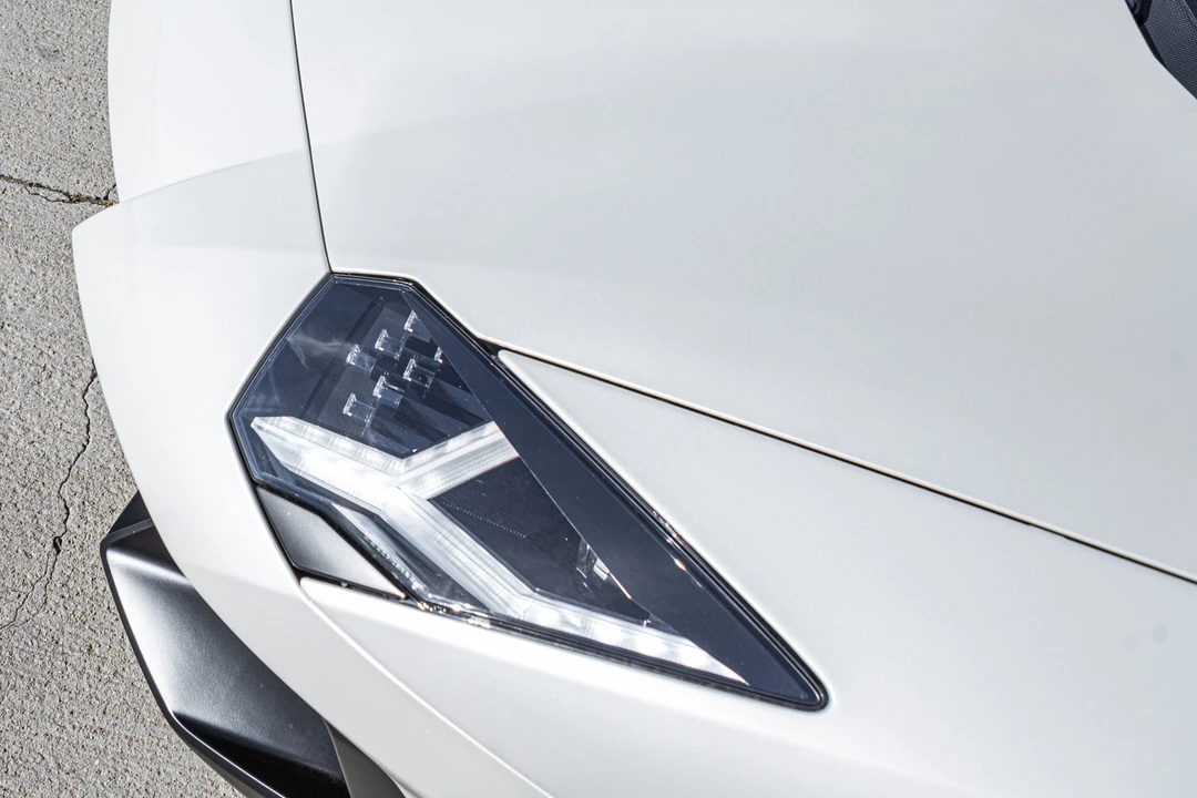 2017 Lamborghini Aventador SuperVeloce LP750-4 - Image 26 of 31