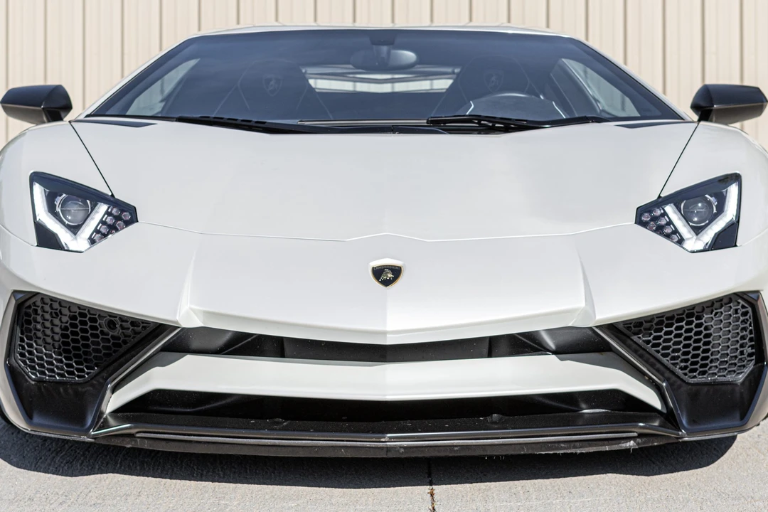2017 Lamborghini Aventador SuperVeloce LP750-4 - Image 20 of 31