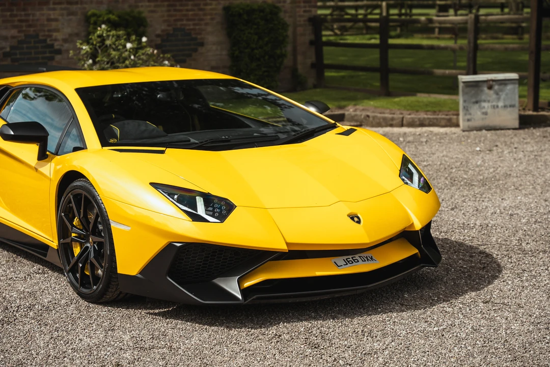 2017 Lamborghini Aventador SuperVeloce LP750-4 - Image 18 of 31