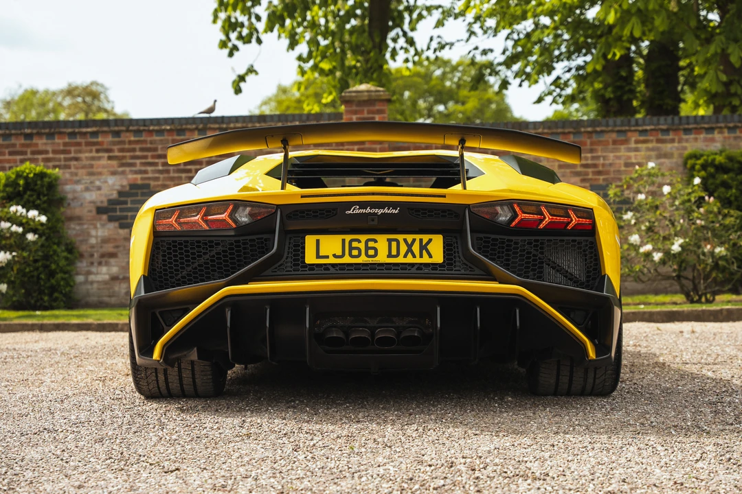 2017 Lamborghini Aventador SuperVeloce LP750-4 - Image 14 of 31