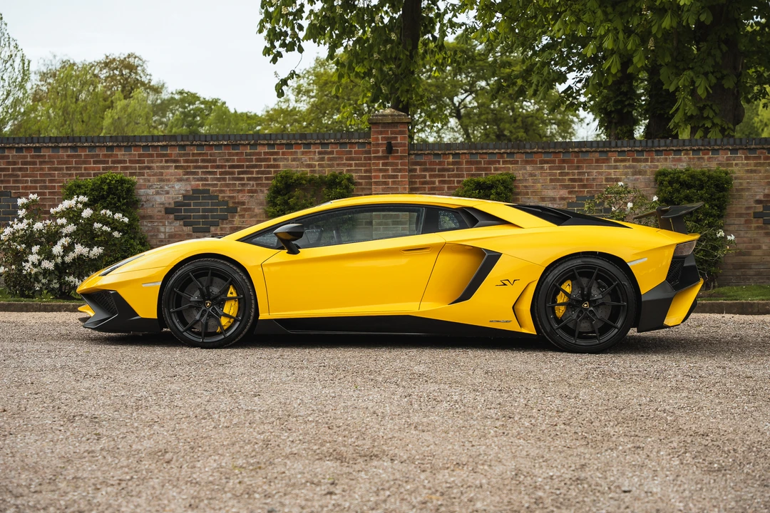 2017 Lamborghini Aventador SuperVeloce LP750-4 - Image 12 of 31