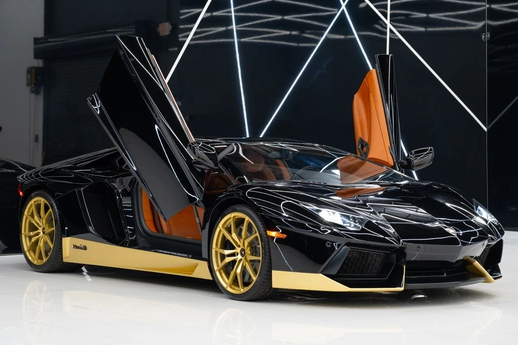 2017 Lamborghini Aventador LP700-4 - Image 3 of 21