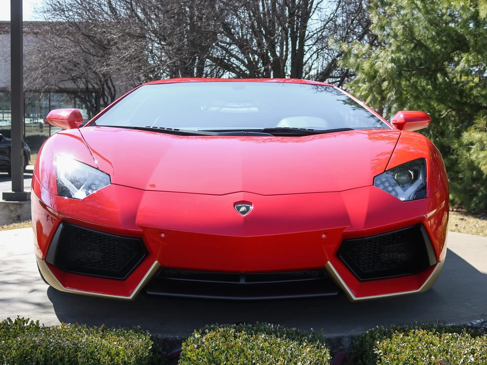 2017 Lamborghini Aventador LP700-4 - Image 12 of 31