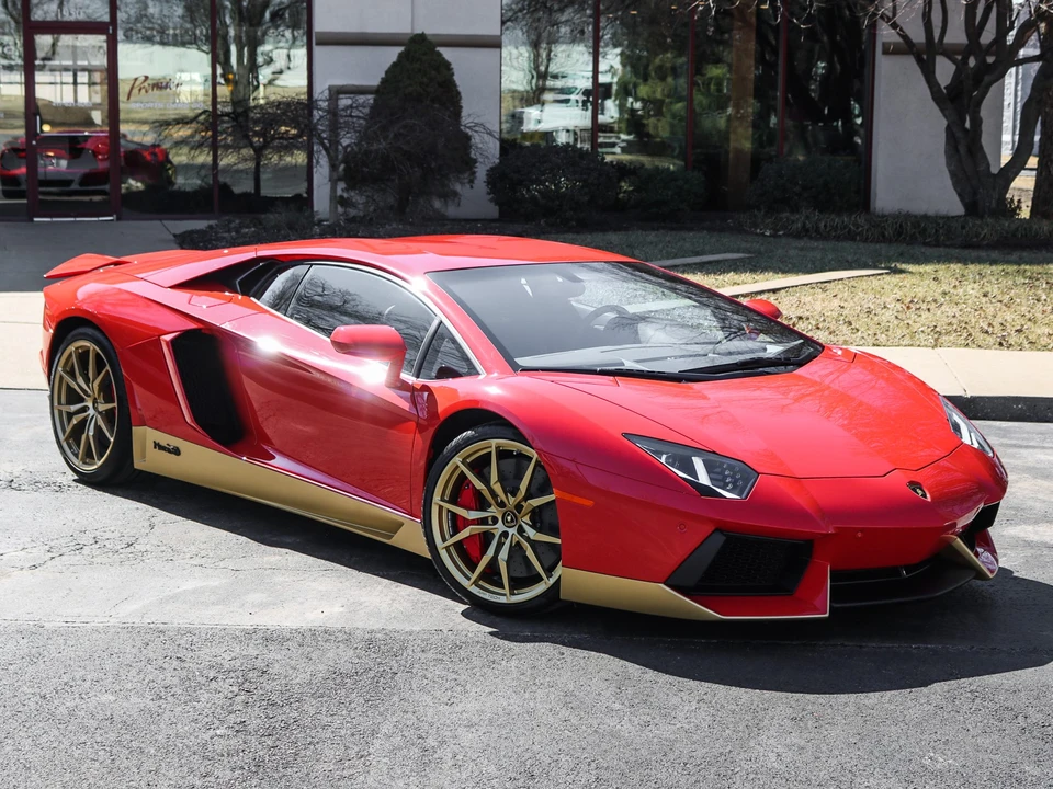 2017 Lamborghini Aventador LP700-4 - Image 11 of 31