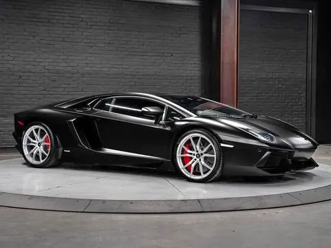 2017 Lamborghini Aventador LP700-4