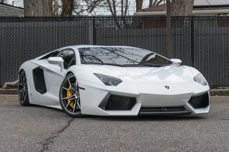2017 Lamborghini Aventador S LP740-4 - Image 2 of 20