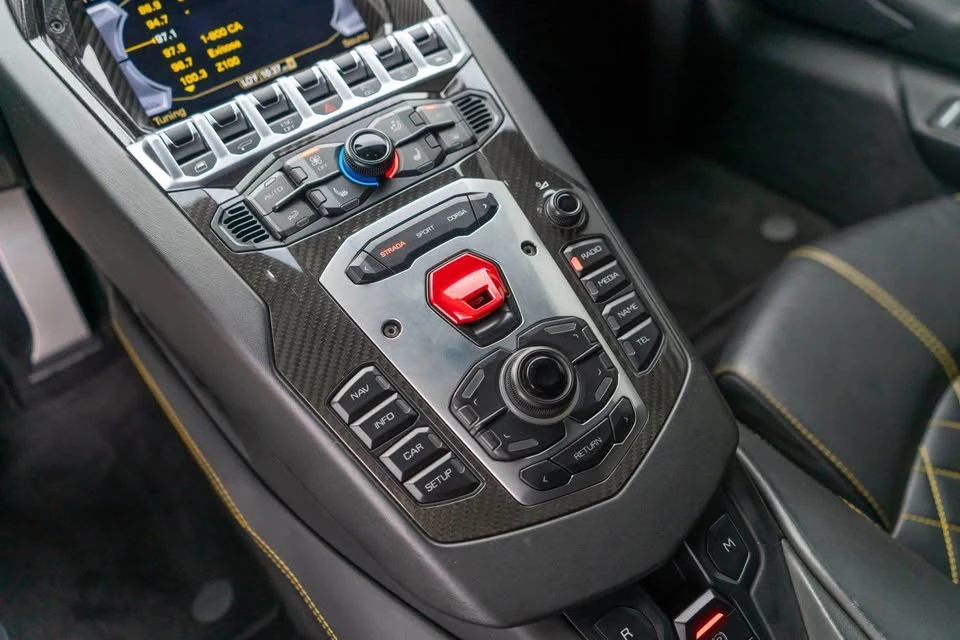 2017 Lamborghini Aventador S LP740-4 - Image 15 of 20