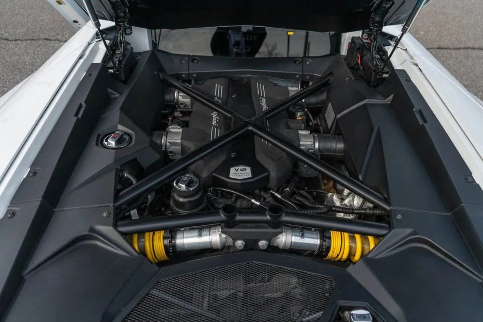 2017 Lamborghini Aventador S LP740-4 - Image 9 of 20
