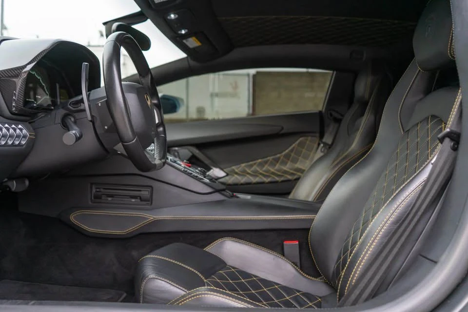 2017 Lamborghini Aventador S LP740-4 - Image 10 of 20
