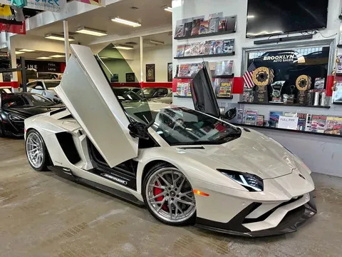 2017 Lamborghini Aventador S Coupe 2D