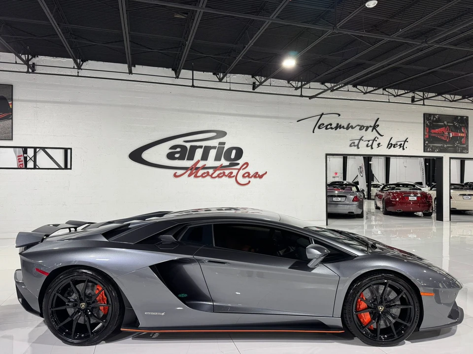 2017 Lamborghini Aventador S LP740-4 - Image 8 of 12