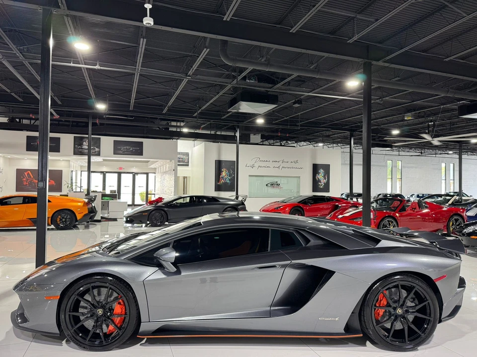2017 Lamborghini Aventador S LP740-4 - Image 4 of 12
