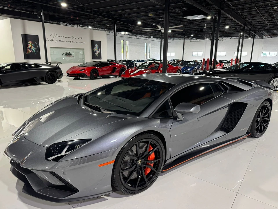 2017 Lamborghini Aventador S LP740-4 - Image 3 of 12