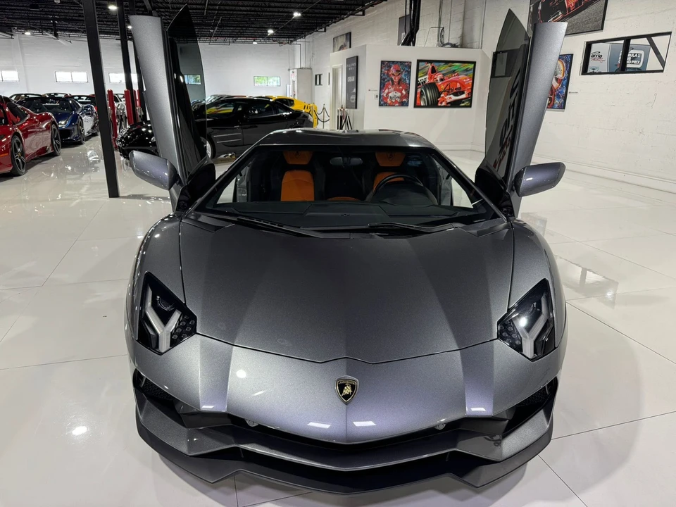 2017 Lamborghini Aventador S LP740-4 - Image 10 of 12