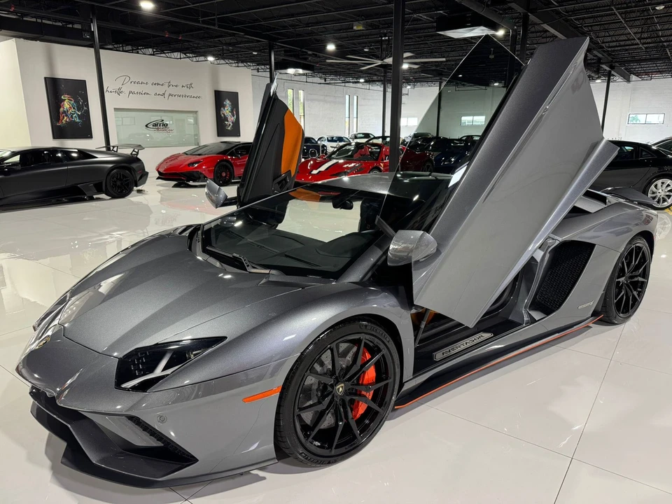 2017 Lamborghini Aventador S LP740-4 - Image 11 of 12