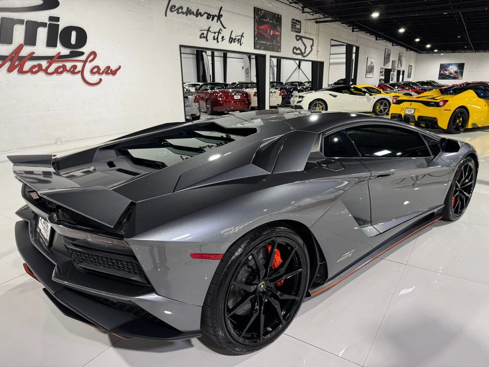 2017 Lamborghini Aventador S LP740-4 - Image 7 of 12