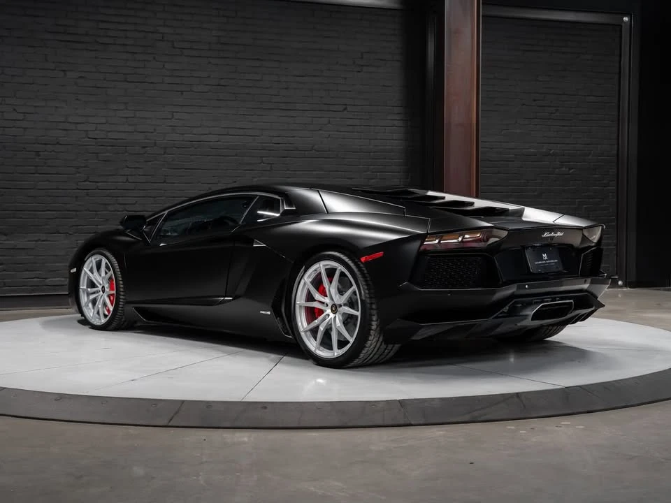 2017 Lamborghini Aventador S LP740-4 - Image 8 of 8