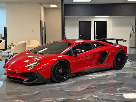2017 Lamborghini Aventador SV Coupe